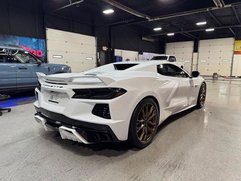 Used 2023 Chevrolet Corvette Stingray Premium Conv w/ Z51 Performance Package RWD image 5