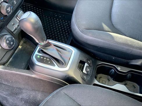 Used 2023 Jeep Renegade Trailhawk w/ Sun/Sound Group image 16