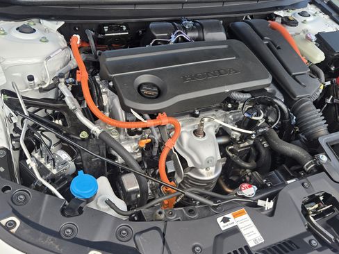 Used 2023 Honda Accord Sport image 30