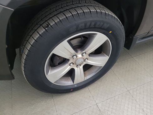 Used 2016 Jeep Compass High Altitude image 31