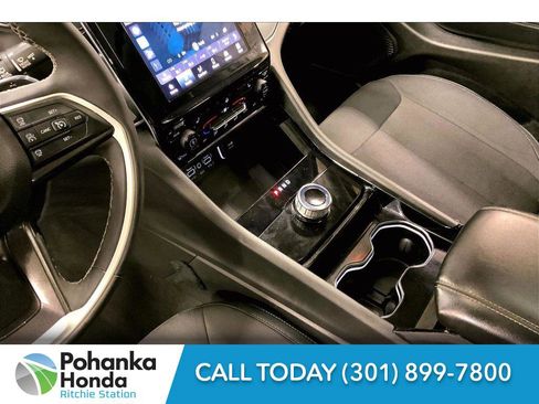 Used 2023 Jeep Grand Cherokee L Laredo w/ Luxury Tech Group I image 15