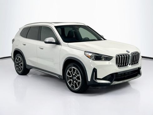 Used 2023 BMW X1 xDrive28i w/ Premium Package AWD/4WD image 3