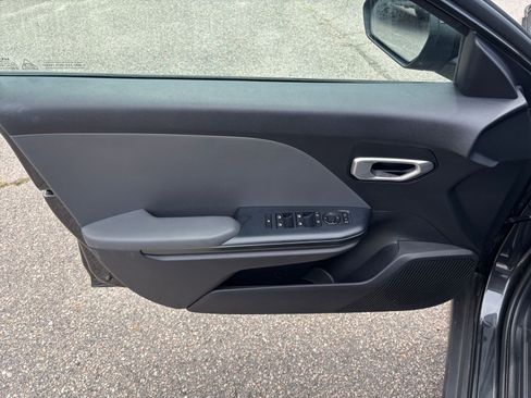 Used 2025 Kia K4 FWD image 18