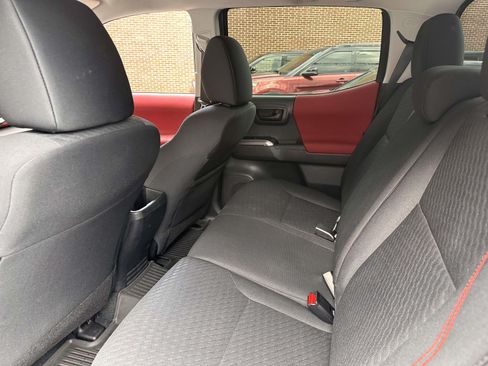 Used 2023 Toyota Tacoma SR5 AWD/4WD image 14