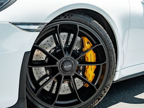 Used 2014 Porsche 911 GT3 RWD image 17