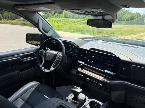 Used 2022 Chevrolet Silverado 1500 LT Trail Boss w/ LT Trail Boss Premium Package AWD/4WD image 43