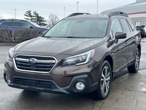 Used 2019 Subaru Outback 3.6R Limited w/ Popular Package #2 image 3