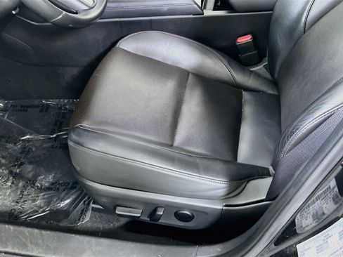 Used 2022 MAZDA MAZDA3 s FWD image 19