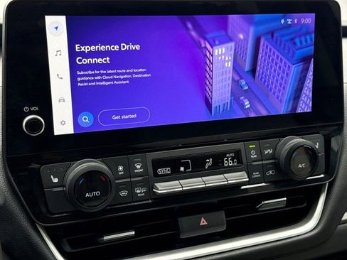 Used 2025 Toyota Grand Highlander AWD image 25