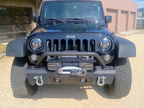 Used 2015 Jeep Wrangler Unlimited Sport w/ Quick Order Package 24S AWD/4WD image 3
