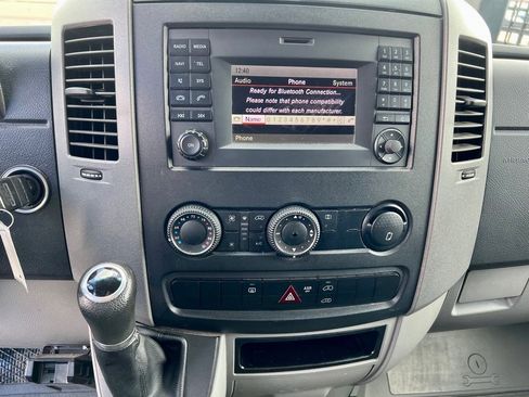 Used 2014 Freightliner Sprinter 2500 image 16