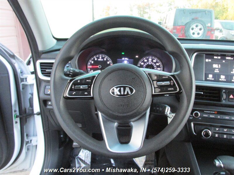 Used 2019 Kia Optima LX FWD image 18