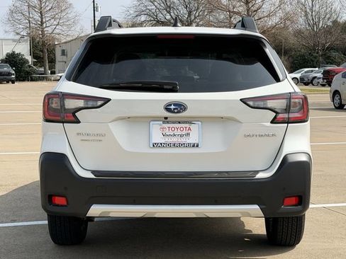 Used 2025 Subaru Outback Limited image 5