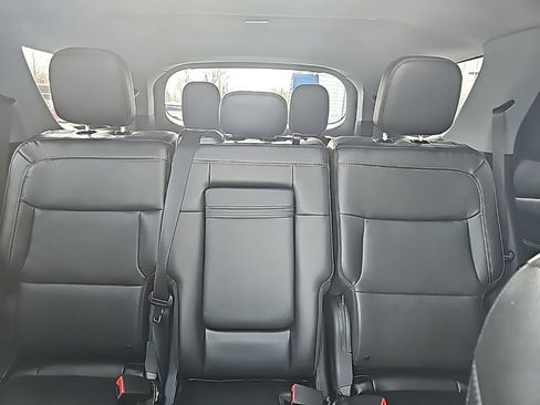 Used 2023 Ford Explorer Limited w/ Hybrid Equipment Group 310A AWD/4WD image 11