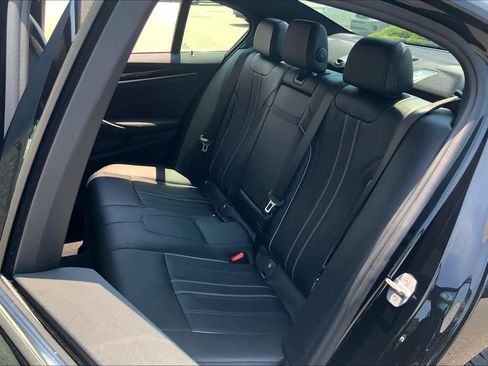 Used 2018 BMW 530i xDrive AWD/4WD image 20