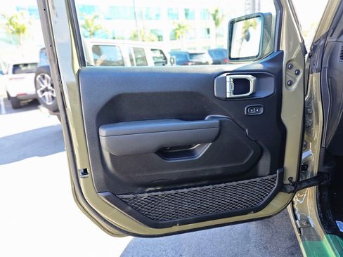 New 2026 Jeep Gladiator Sport image 20