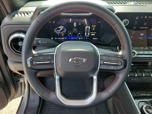 Used 2024 Chevrolet Colorado Z71 w/ Z71 Convenience Package 2 image 23