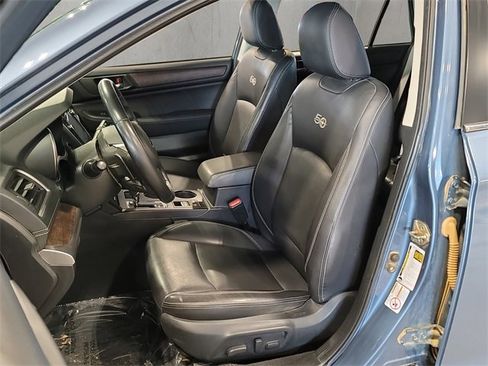 Used 2018 Subaru Outback 2.5i Limited w/ 50th Anniversary Edition image 10