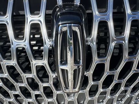 New 2026 Lincoln Corsair Premiere FWD image 7