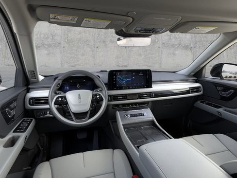 New 2026 Lincoln Aviator 2WD image 9