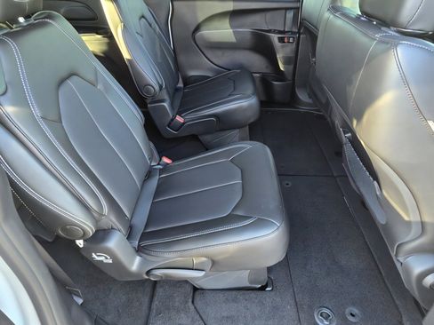 New 2026 Chrysler Voyager LX image 13