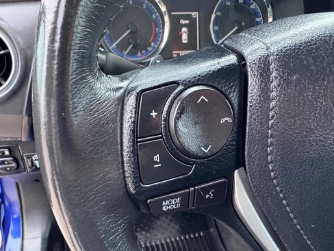 Used 2018 Toyota Corolla SE image 15