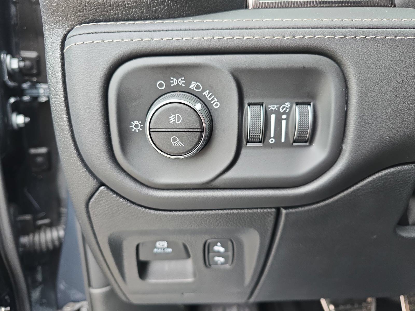 New 2026 RAM 1500 RHO w/ RHO Level 1 Equipment Group AWD/4WD image 28