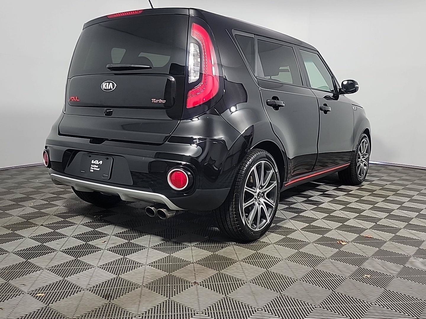 Used 2019 Kia Soul ! w/ Technology Package FWD image 3