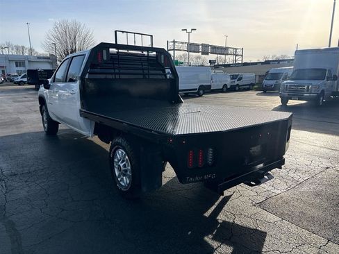 Used 2024 Chevrolet Silverado 2500 LT w/ Convenience Package AWD/4WD image 7