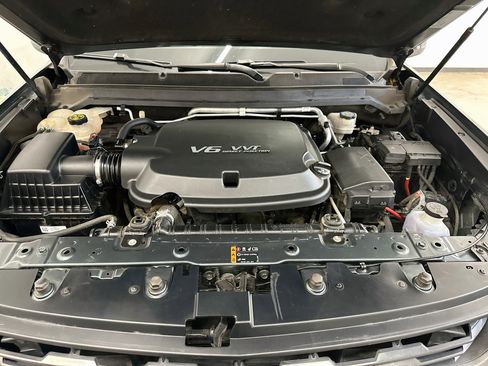 Used 2017 Chevrolet Colorado Z71 AWD/4WD image 34