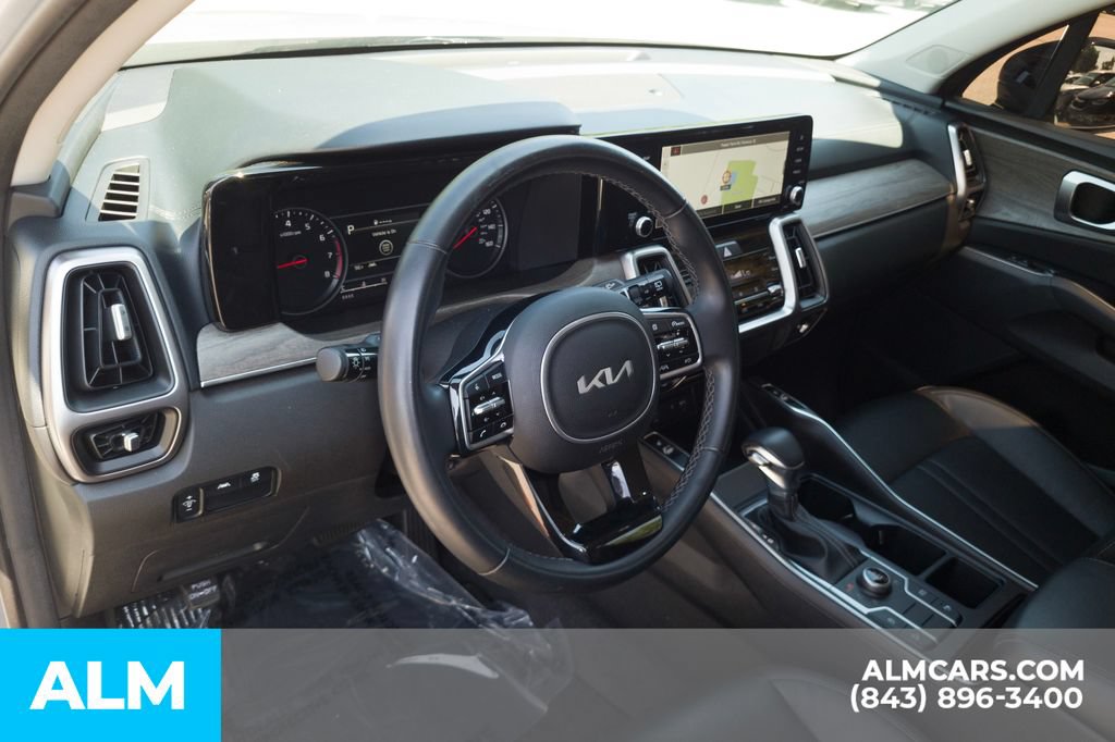 Used 2023 Kia Sorento S w/ Panoramic Sunroof Package AWD/4WD image 14