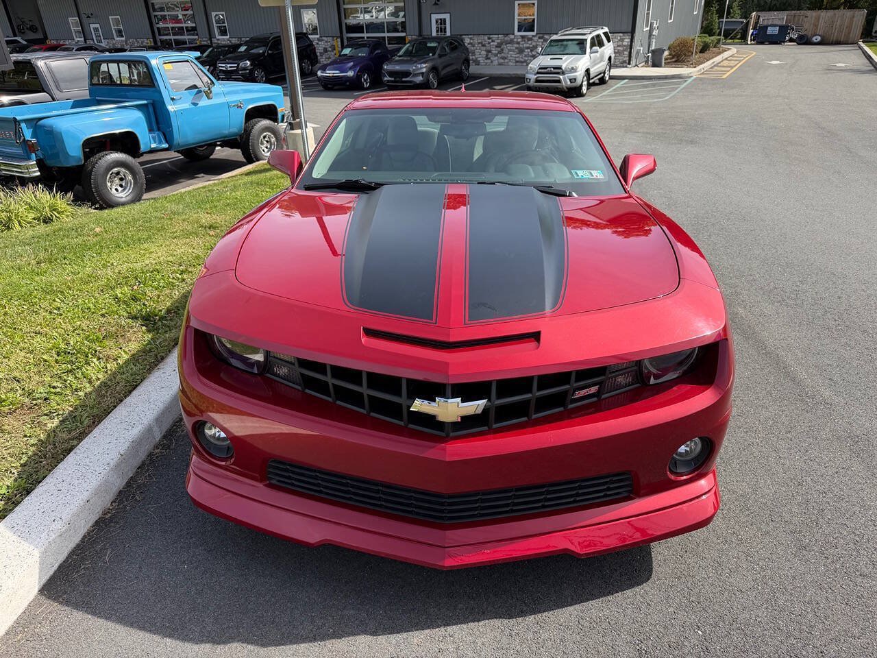 Used 2012 Chevrolet Camaro SS RWD image 9