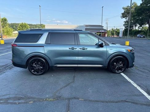 Used 2023 Kia Carnival SX image 6