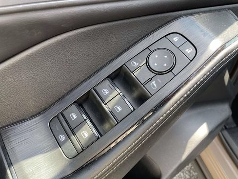 Used 2024 Nissan Rogue SV FWD image 16