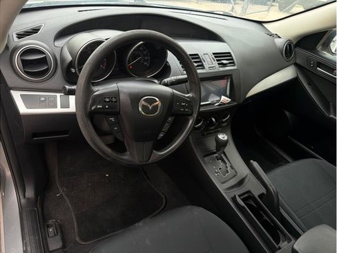 Used 2013 MAZDA MAZDA3 i Sport FWD image 2