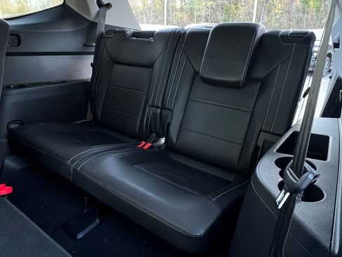 Used 2021 Volkswagen Atlas SE image 17