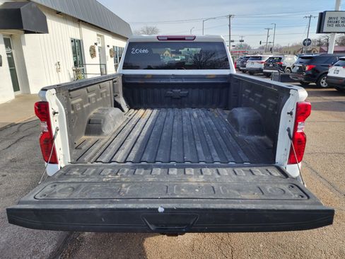 Used 2023 Chevrolet Silverado 2500 LT w/ Convenience Package image 7