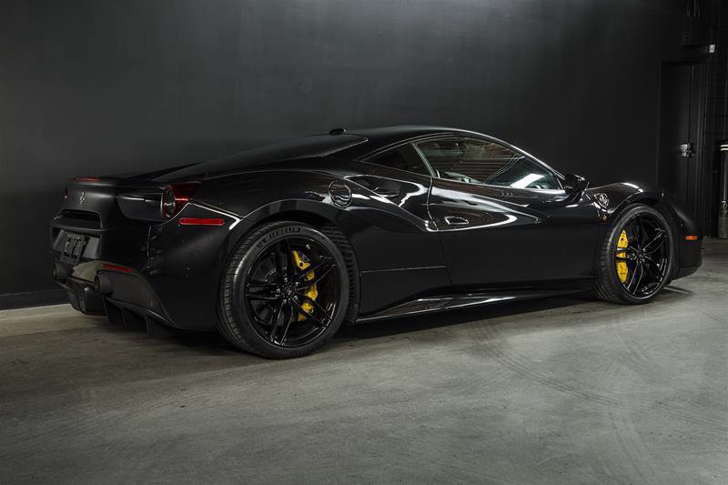 Used 2018 Ferrari 488 GTB RWD image 1