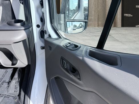 Used 2023 Ford Transit 350 XLT image 57