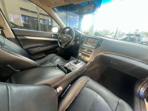 Used 2010 INFINITI G37 Journey w/ Premium Pkg image 36