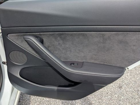 Used 2023 Tesla Model 3 Standard Range image 29