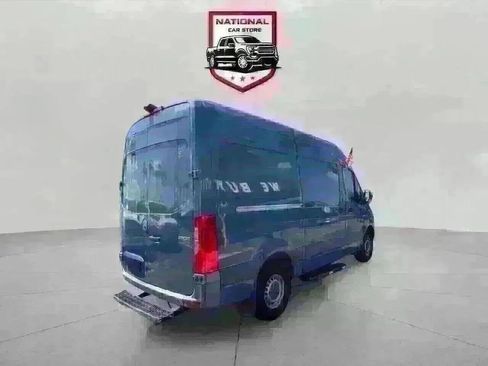 Used 2019 Mercedes-Benz Sprinter 144 image 16