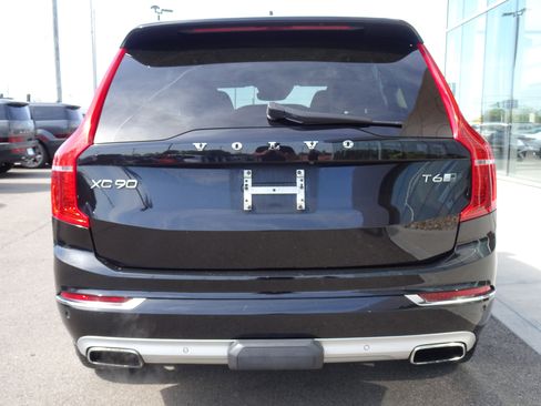 Used 2016 Volvo XC90 T6 Inscription w/ Vision Package AWD/4WD image 4