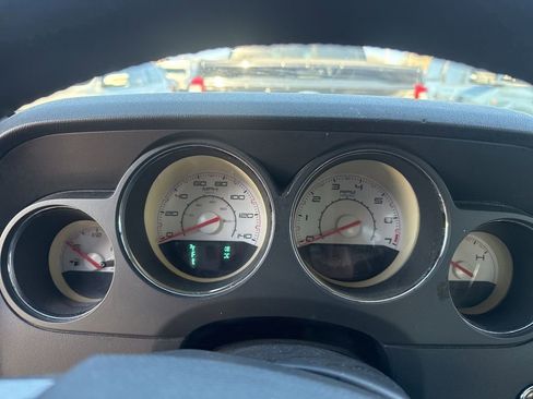 Used 2013 Dodge Challenger SXT w/ Super Sport Group image 4