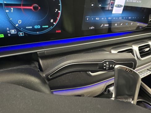 Used 2023 Mercedes-Benz GLS 63 AMG AMG GLS 63 image 18