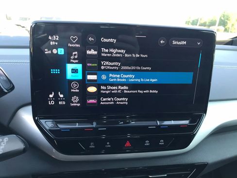 Used 2023 Volkswagen ID.4 Pro S image 25