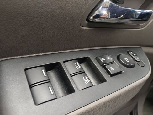 Used 2016 Honda Odyssey SE image 27