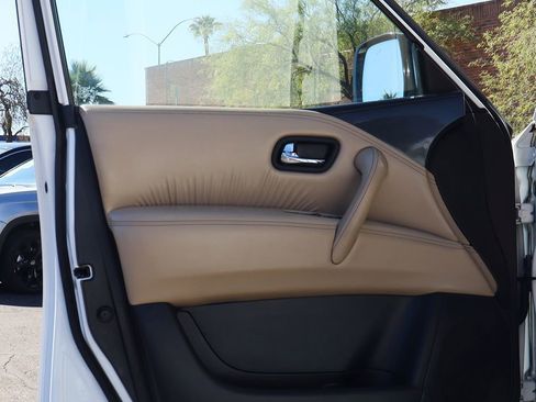 Used 2021 Nissan Armada SV w/ SV Appearance Package image 40