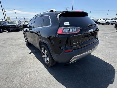 Used 2019 Jeep Cherokee Limited AWD/4WD image 5