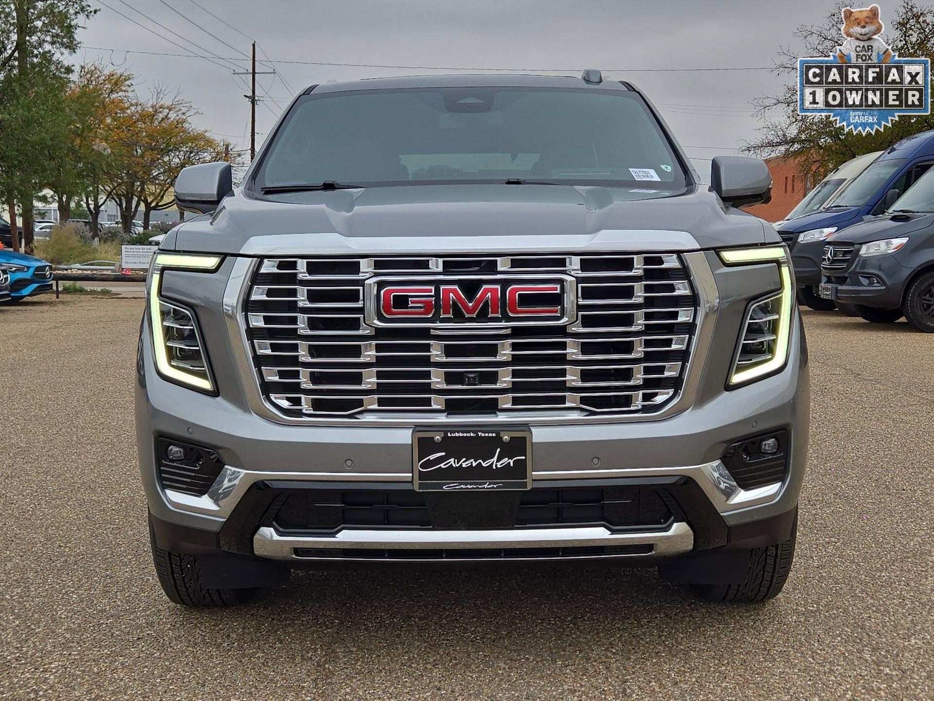 Used 2026 GMC Yukon Denali w/ Sun & Power Step Package AWD/4WD image 10
